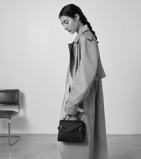 Emilie small handbag with double flap in T-signature leather - Image 5